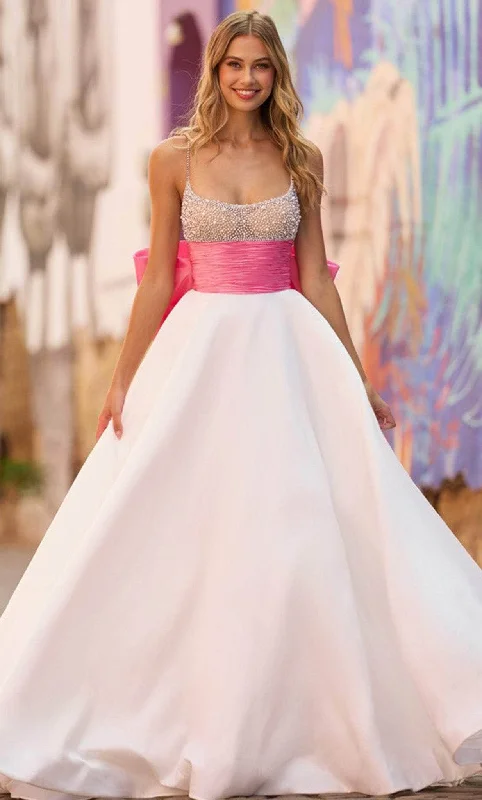 Classic Formal Dress StylesSherri Hill 55595 - Sleeveless Gown