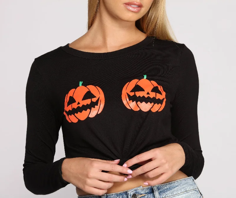 women's T-shirts with eco-friendly fabricPumpkin Patch Cropped Graphic Tee